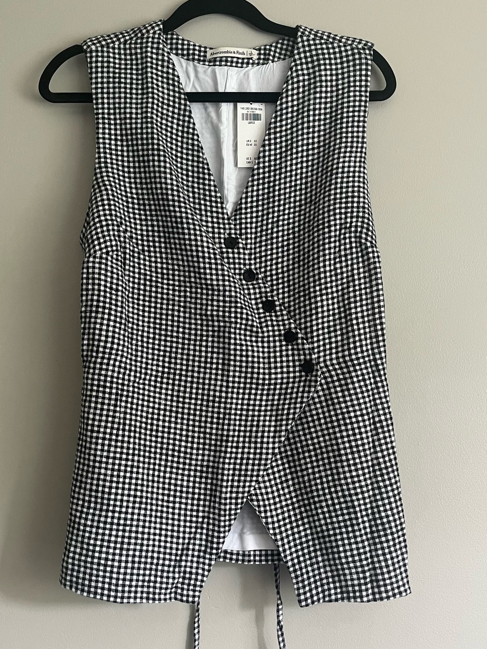 Abercrombie & Fitch Black and White Gingham Button-Front Tank